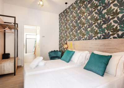 Mobilier moderne & déco chambre d'hotel